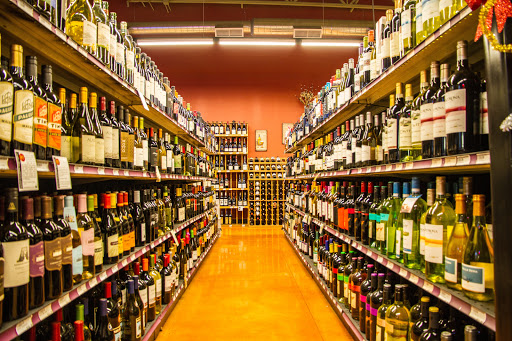 Liquor Store «Esplanade Wine & Spirits», reviews and photos, 2948 W Euclid Ave, Arlington Heights, IL 60005, USA