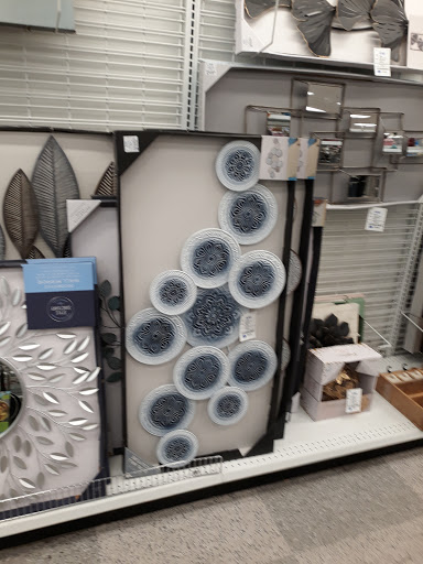 Clothing Store «Ross Dress for Less», reviews and photos, 2600 McFarland Blvd E, Tuscaloosa, AL 35405, USA