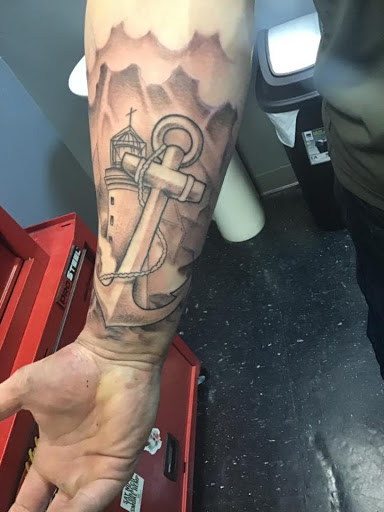 Tattoo Shop «South Pointe Ink - Tattoos & Piercings», reviews and photos, 1838 S Westnedge Ave, Kalamazoo, MI 49008, USA