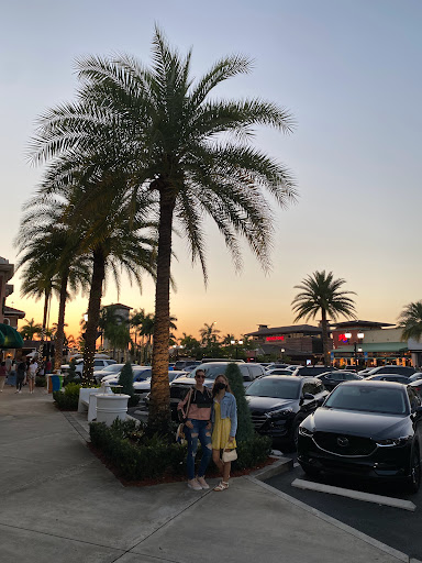 Shopping Mall «Shops At Pembroke Gardens», reviews and photos, 527 SW 145th Terrace, Pembroke Pines, FL 33027, USA