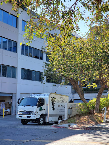 Locksmith «Brucar Locksmith», reviews and photos, 355 E Avenida De Los Arboles, Thousand Oaks, CA 91360, USA