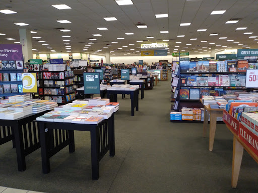 Book Store «Barnes & Noble», reviews and photos, 1758 S Val Vista Dr, Mesa, AZ 85204, USA