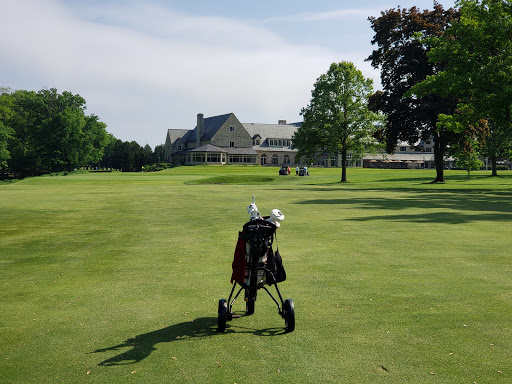 Private Golf Course «Blue Mound Golf and Country Club», reviews and photos, 10122 W North Ave, Wauwatosa, WI 53226, USA