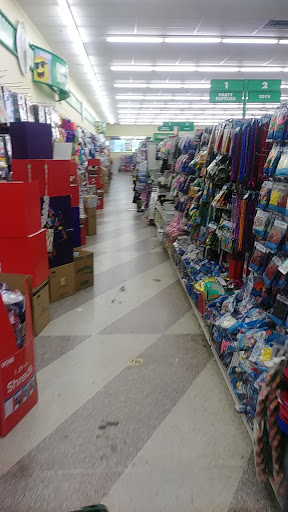 Dollar Store «Dollar Tree», reviews and photos, 1551 Missouri Ave N, Largo, FL 33770, USA