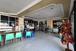 Rumah Makan Tanjung image