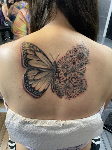 Tattoo Shop «Matryoshka Tattoo», reviews and photos, 902 N Kansas Ave, Topeka, KS 66608, USA