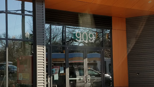 Recreation Center «Arlington Mill Community Center», reviews and photos, 909 S Dinwiddie St, Arlington, VA 22204, USA