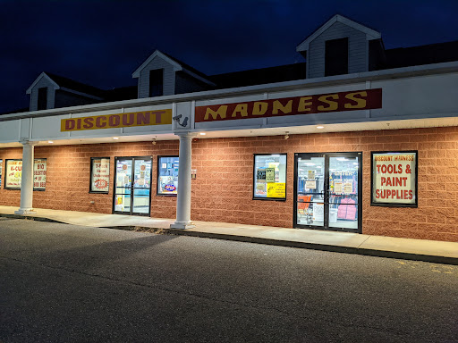 Clothing Store «Discount Madness», reviews and photos, 44 Bridge St, Pelham, NH 03076, USA