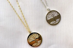 Liwu Jewellery with Meaning image