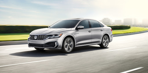 Volkswagen Dealer «Gurnee Volkswagen», reviews and photos, 6301 W Grand Ave, Gurnee, IL 60031, USA