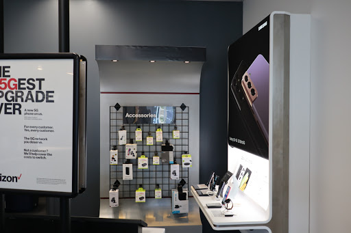 Cell Phone Store «Verizon Authorized Retailer, TCC», reviews and photos, 126 E Main St, Gas City, IN 46933, USA