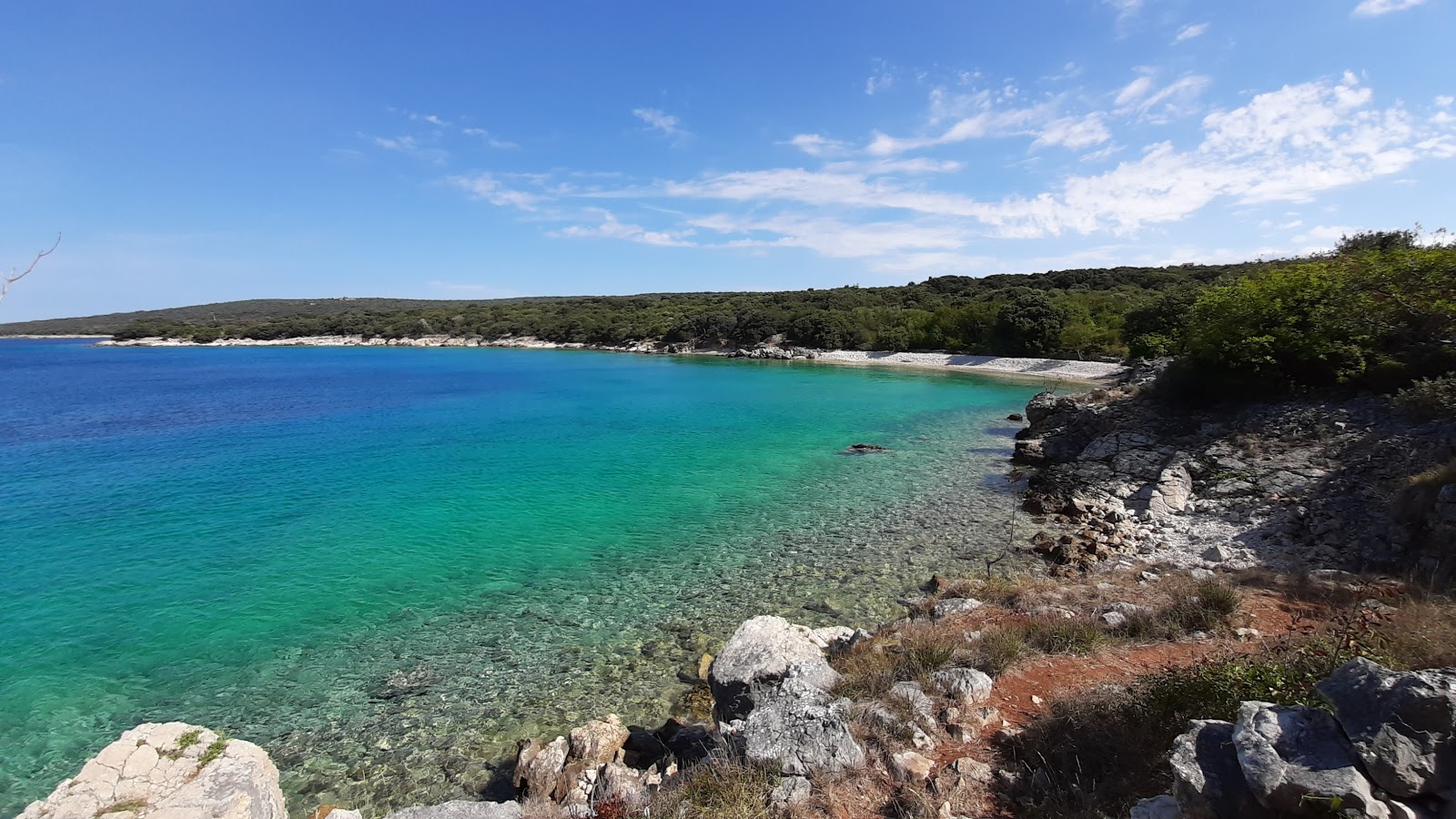 Foto van Krcalo beach met turquoise puur water oppervlakte