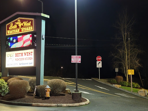 Boot Store «Beth West», reviews and photos, 16315 WA-9, Snohomish, WA 98296, USA