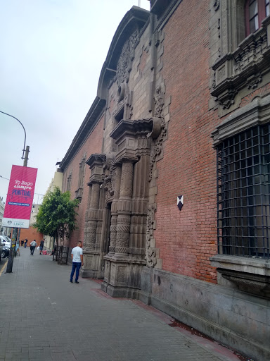 Escuela Nacional Superior Autónoma de Bellas Artes del Perú