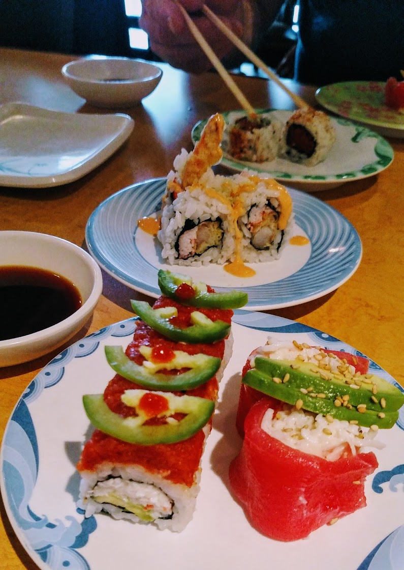 Yen Sushi & Revolving bar