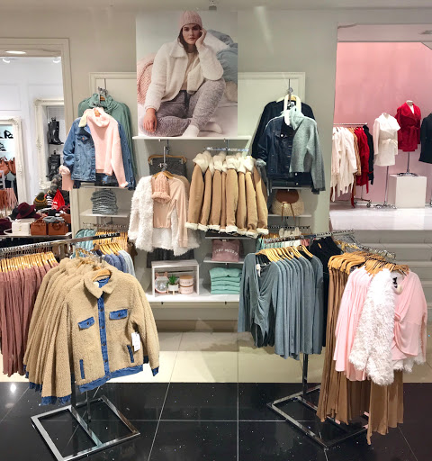 Clothing Store «Forever 21», reviews and photos, 100 Greyrock Pl D-101, Stamford, CT 06901, USA