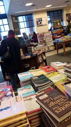 Book Store «Barnes & Noble», reviews and photos, 20600 N Rand Rd, Deer Park, IL 60010, USA