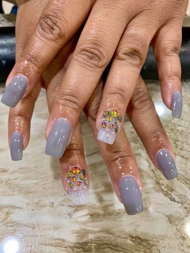 Nail Salon «Nail Beauty Salon (Threading & Henna Art)», reviews and photos, 9119 Reisterstown Rd, Owings Mills, MD 21117, USA