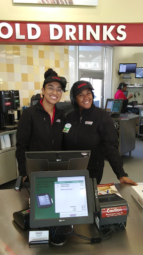 Donut Shop «Krispy Kreme Doughnuts», reviews and photos, 1444 N Battlefield Blvd, Chesapeake, VA 23320, USA