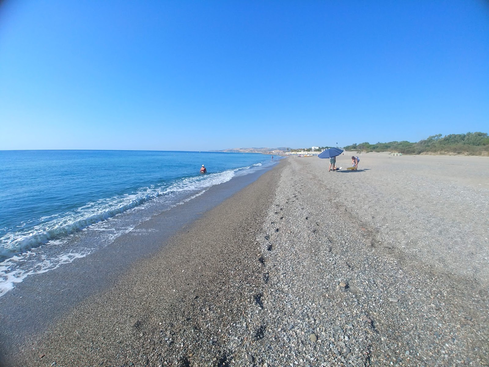 Fotografija Ciro' Marina beach II z modra voda površino