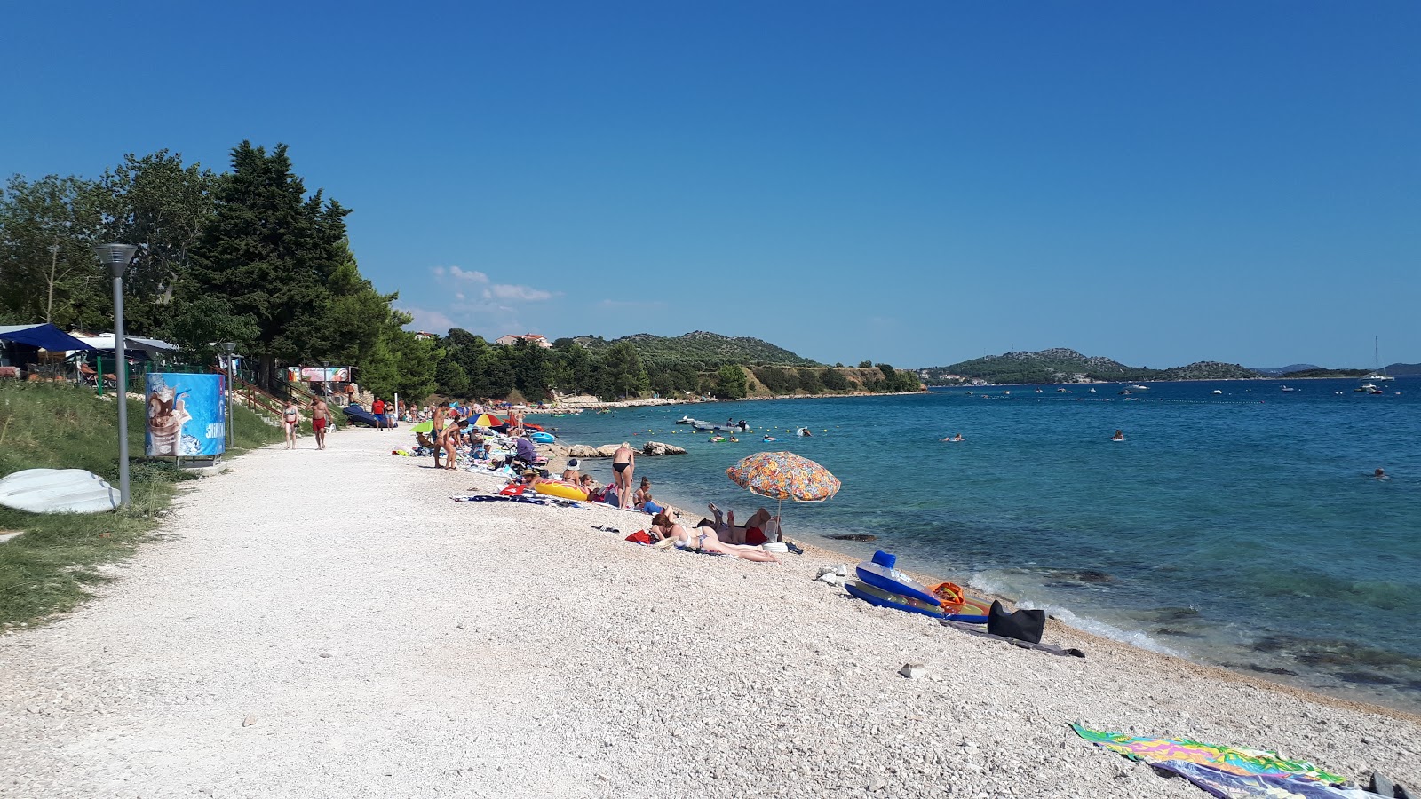 Foto di Pakostane beach II - luogo popolare tra gli intenditori del relax