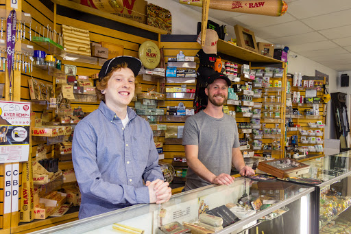 Tobacco Shop «Hempire State Smoke Shop», reviews and photos, 2340 Lyell Ave, Rochester, NY 14606, USA