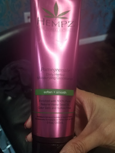 Hair Salon «Chic Hair & Beauty Salon», reviews and photos, 1817 W Anderson Ln, Austin, TX 78757, USA