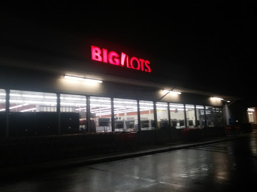 Big Lots, 2055 Mendocino Ave, Santa Rosa, CA 95401, USA, 