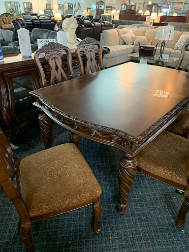 Furniture Wholesaler «Versailles Furniture Corp.», reviews and photos, 3128 Queens Blvd, Long Island City, NY 11101, USA