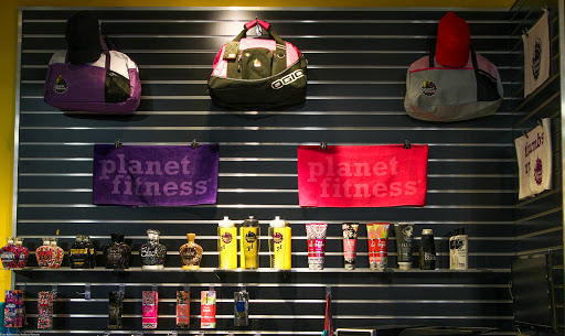 Gym «Planet Fitness», reviews and photos, 2330 SE 182nd Ave, Portland, OR 97233, USA