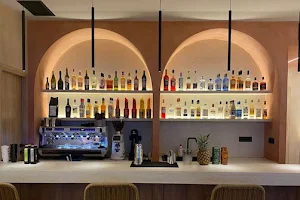 Amalfi Caffe' & Cocktail Bar image