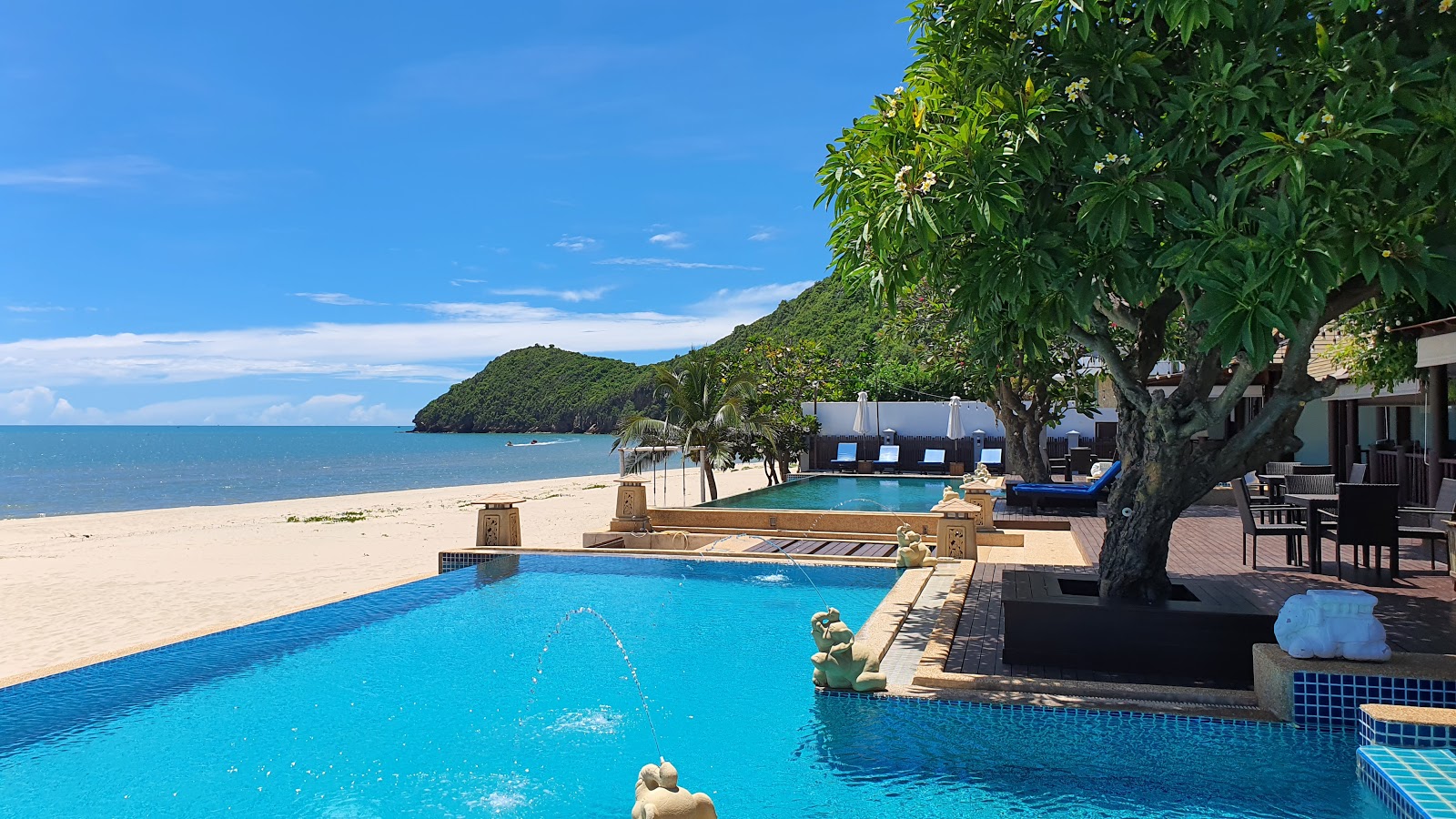 Khao Kalok Beach'in fotoğrafı ve yerleşim