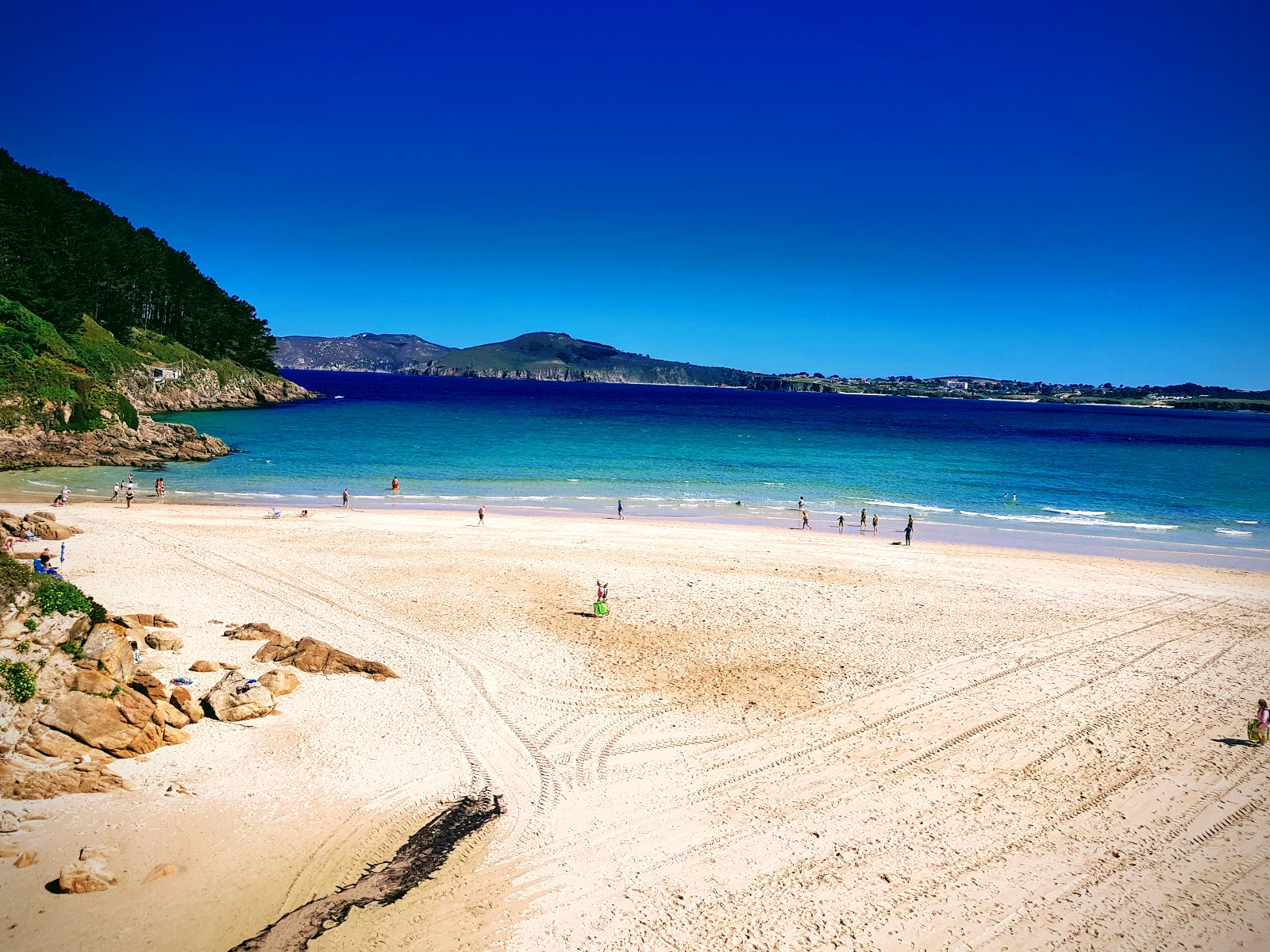 Foto di Praia de San Xurxo con una superficie del sabbia bianca fine