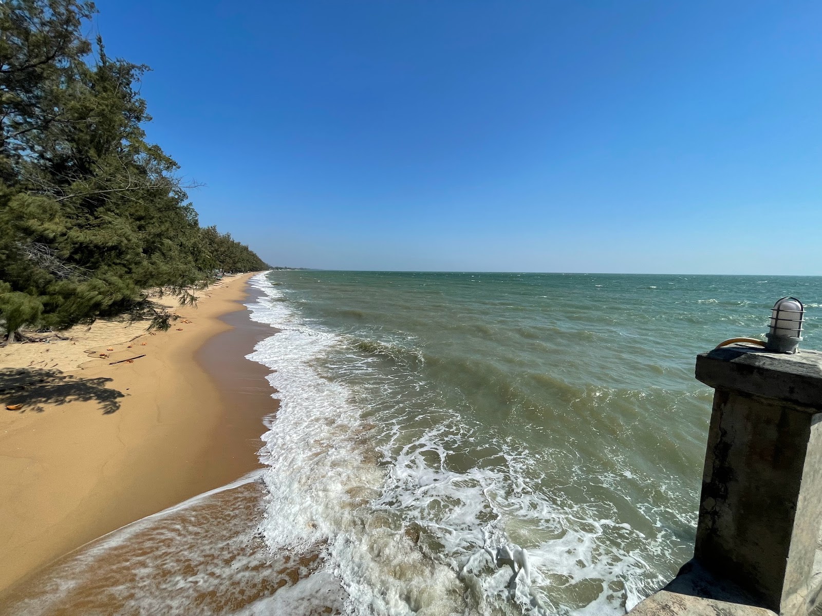 Foto av Thap Sakae Beach bekvämlighetsområde