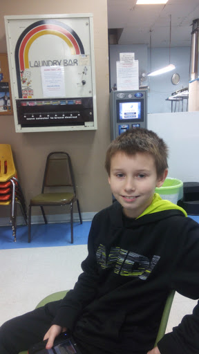 Laundromat «Sunshine on Glisan Coin Laundry & Cleaners», reviews and photos, 7914 NE Glisan St, Portland, OR 97213, USA