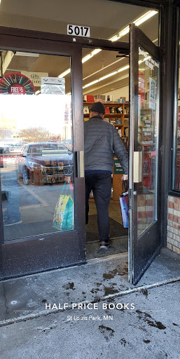Book Store «Half Price Books», reviews and photos, 5017 Excelsior Blvd, St Louis Park, MN 55416, USA