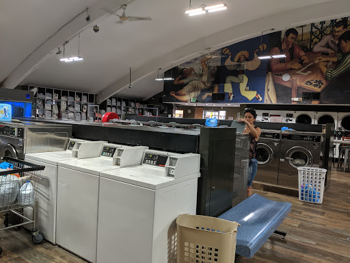 Laundromat «Laundry World», reviews and photos, 500 W 29th St, Hialeah, FL 33012, USA