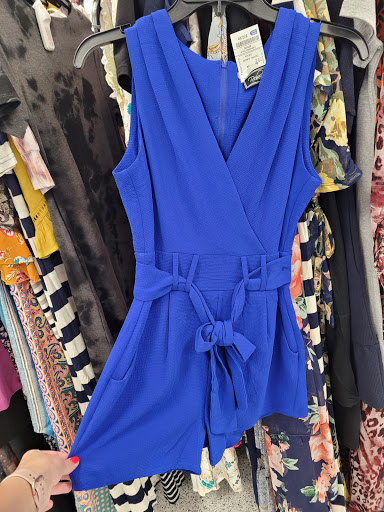 Shopping Mall «Vacaville Commons Shopping Center», reviews and photos, 2098 Harbison Dr, Vacaville, CA 95687, USA