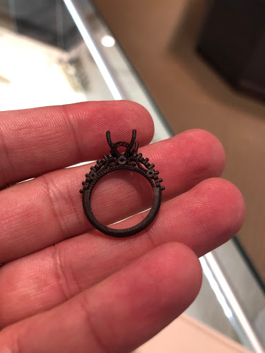 Jewelry Store «Hannoush Jewelers - Dartmouth», reviews and photos, 435 State Rd, Dartmouth, MA 02747, USA