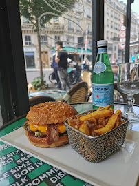 Plats et boissons du Restaurant de hamburgers La Factory Burger Paris - n°13