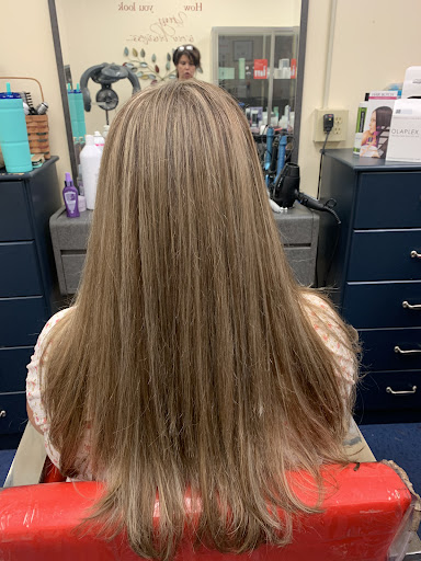 Hair Salon «Mane Attraction Hair Salon», reviews and photos, 1236 County Rd 1, Dunedin, FL 34698, USA