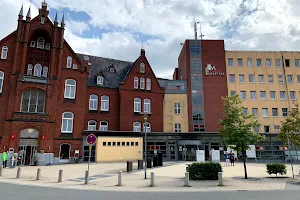 St. Johannes-Hospital image