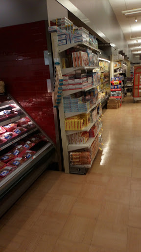 Supermarket «Giant (supermarket)», reviews and photos, 1345 Park Rd NW, Washington, DC 20010, USA