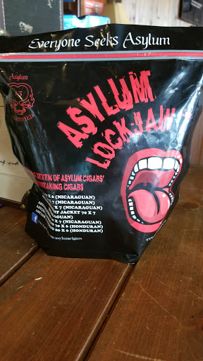 Cigar Shop «Miami Cigar Shop - Neptune Cigars SuperStore», reviews and photos, 9308 S Dixie Hwy, Kendall, FL 33156, USA