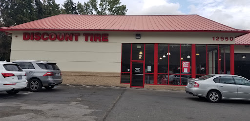 Tire Shop «Discount Tire», reviews and photos, 12950 Bel-Red Rd, Bellevue, WA 98005, USA