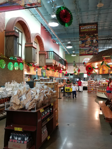 Mexican Grocery Store «El Rancho Supermercado», reviews and photos, 1212 N Beach St, Fort Worth, TX 76111, USA