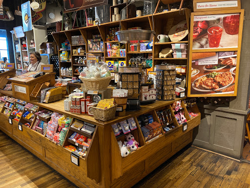 American Restaurant «Cracker Barrel Old Country Store», reviews and photos, 4001 S Frontage Rd, Vicksburg, MS 39180, USA