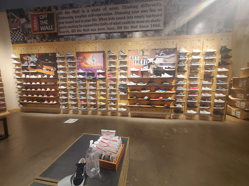 Shopping Mall «The Shops at Montebello», reviews and photos, 2134 Montebello Town Center, Montebello, CA 90640, USA