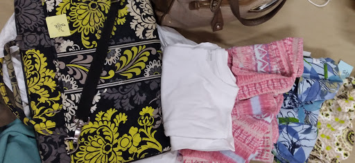 Thrift Store «Last Chance Thrift Store», reviews and photos, 36500 US Hwy 19 N, Palm Harbor, FL 34684, USA