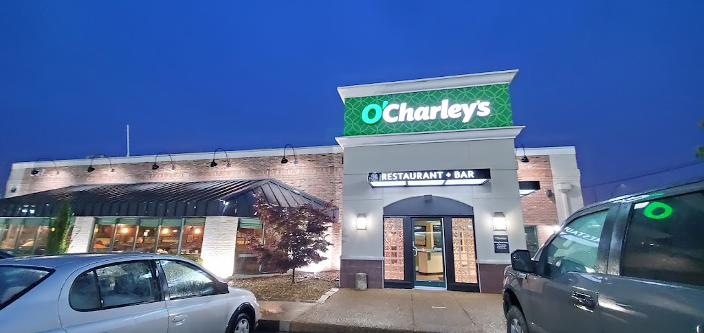O'Charley's Restaurant & Bar 38671